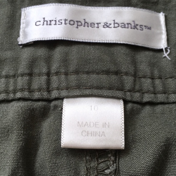 Christopher&Banks Green Capris Pants - Picture 4 of 13